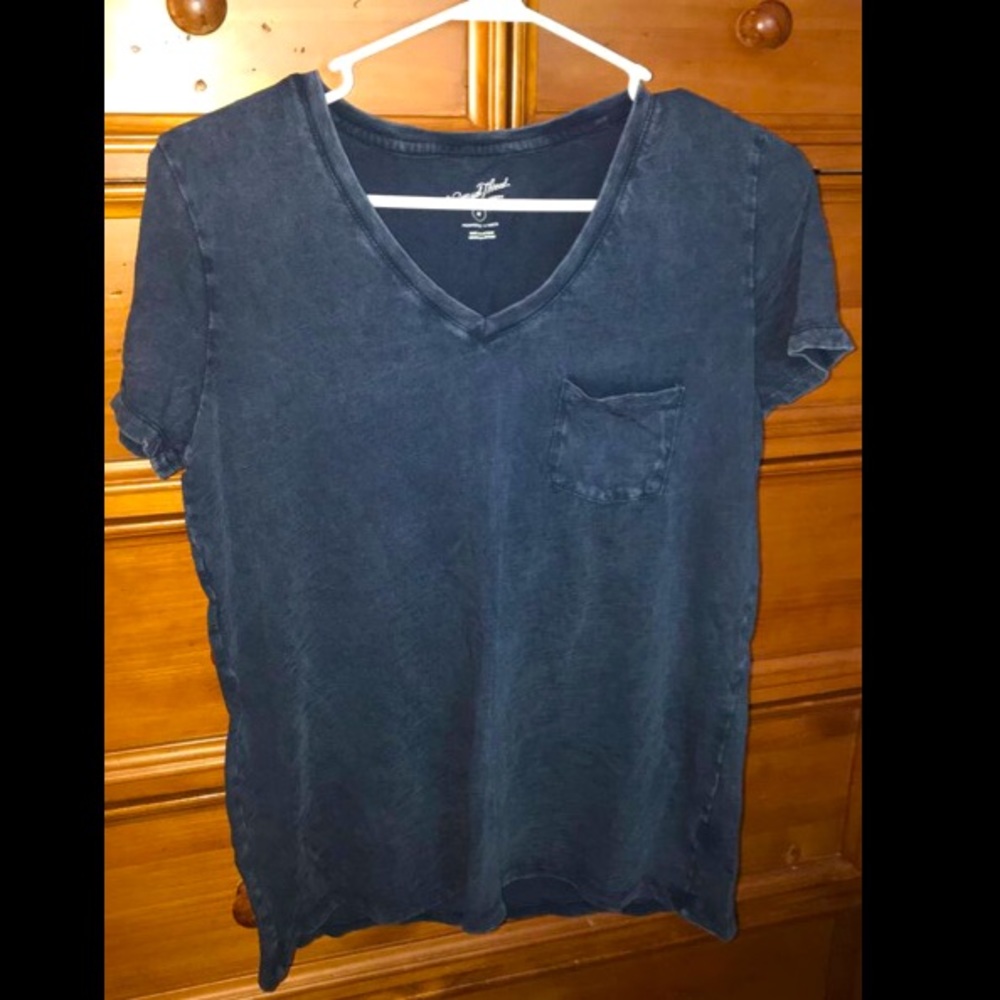 Blue pocket v-neck tee